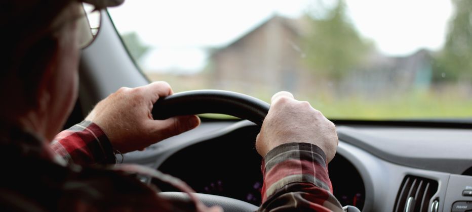 puede conducir una persona con parkinson