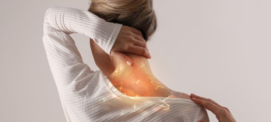 porque el parkinson causa distonia cervical